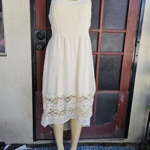 Elegant White Lace Midi Dress